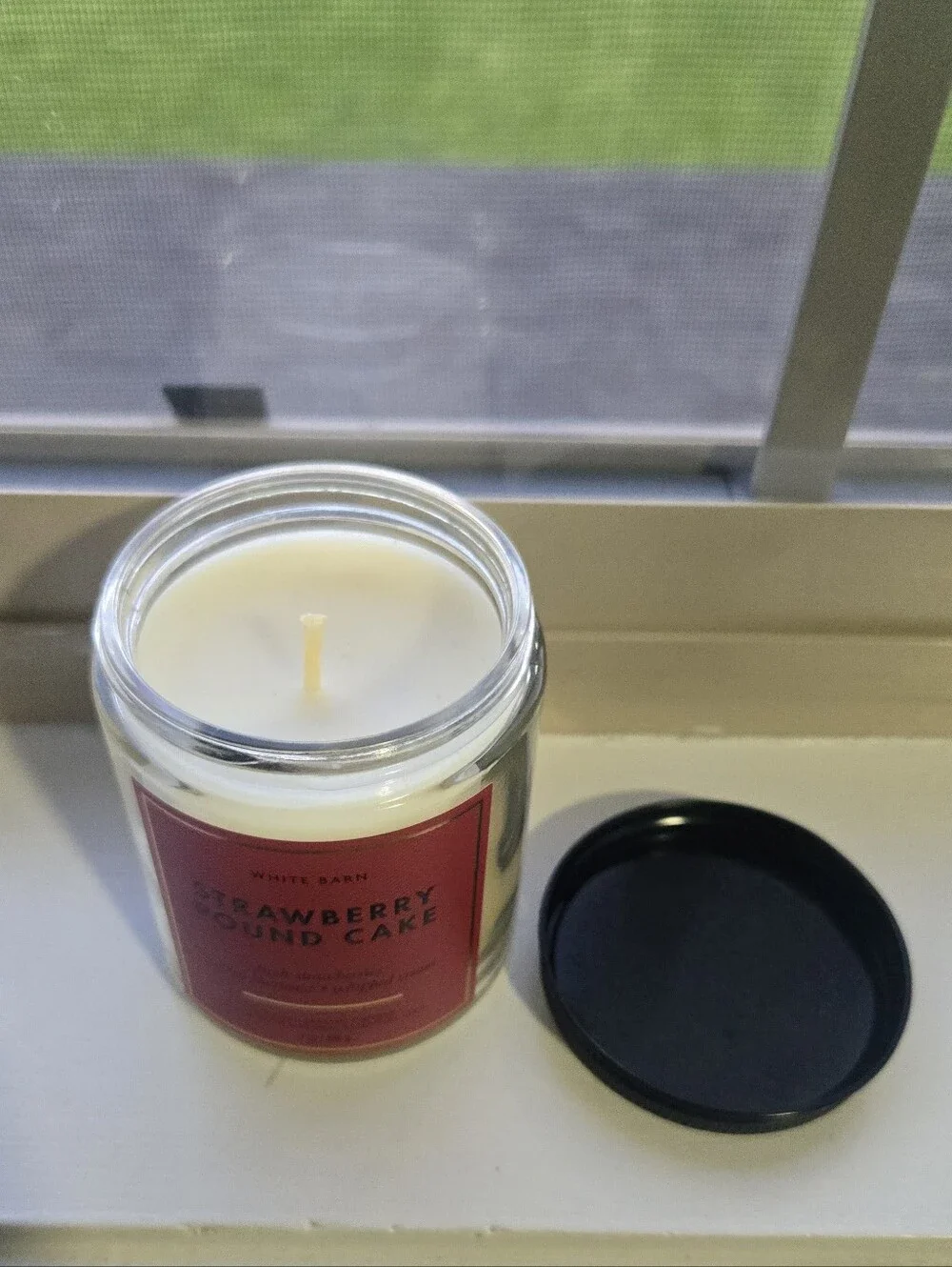 White Barn Bath & Body Works Strawberry Pound Cake Candle - Picture 2 of 4